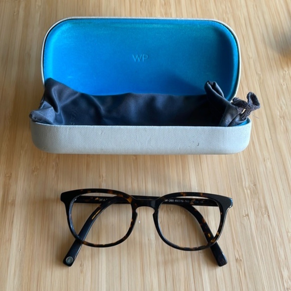 Warby Parker Walker glasses in Whiskey Tortoise